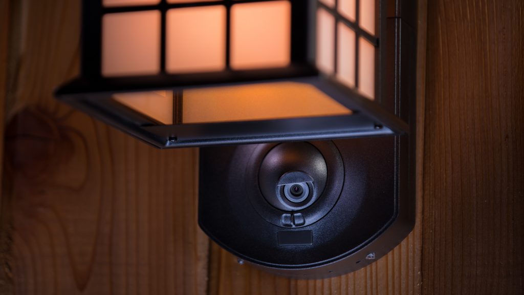 The 720p video camera on the Maximus Smart Security Light can be rotated 40° for different angles. 
