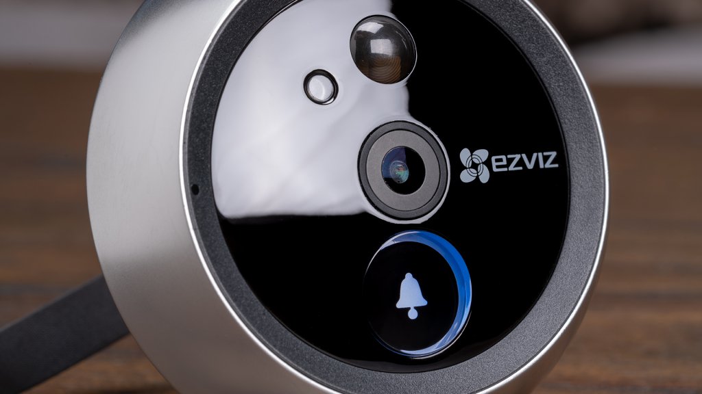 While the smart doorbell space is saturated, very few brands are making the smart peephole viewers like EZVIZ. 