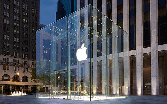 The Apple Store on Fifth Avenue
