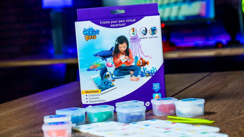 Pai Technology's Ocean Pets Putty Craft Kit is one of the augmented reality toys that utilizes putty to help kids create, and bring their creations to life via the mobile app.
